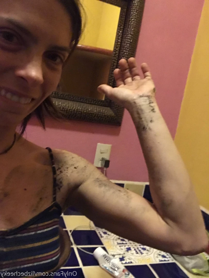 Liz RAWR [ lizbecheeky ] Onlyfans leaked photo 13127456 on Hotleaks.tv