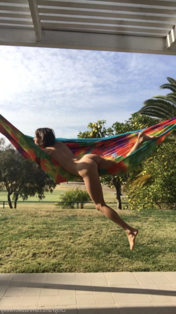 Liz RAWR [ lizbecheeky ] Onlyfans leaked photo 16314908 on Hotleaks.tv