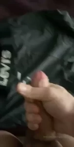 18093200