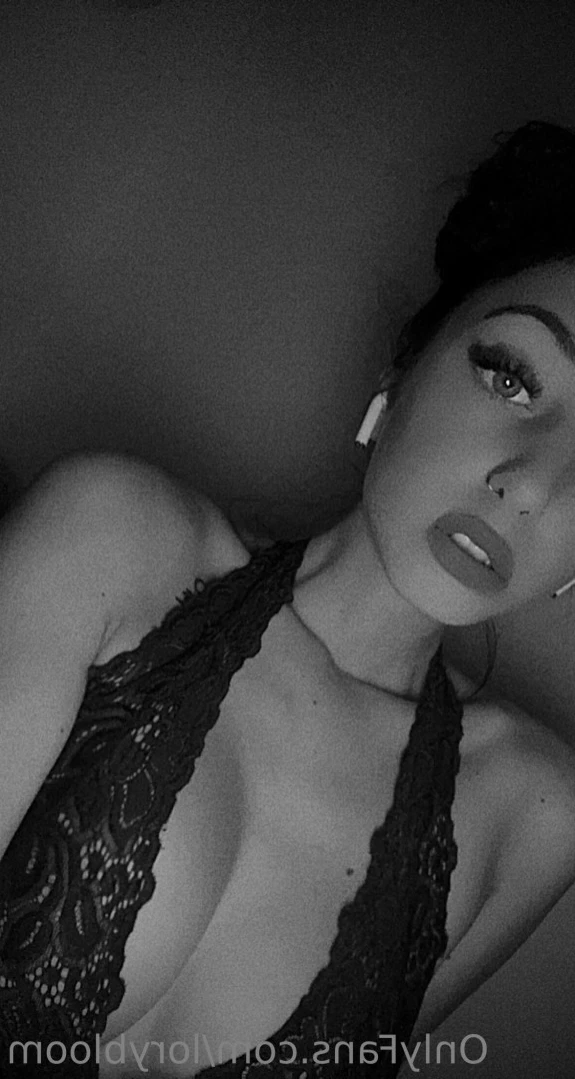𝓛𝓸𝓻𝔂 𝓑𝓵𝓸𝓸𝓶🎀 [ lorybloom ] Onlyfans leaked photo 11242531 on Hotleaks.tv