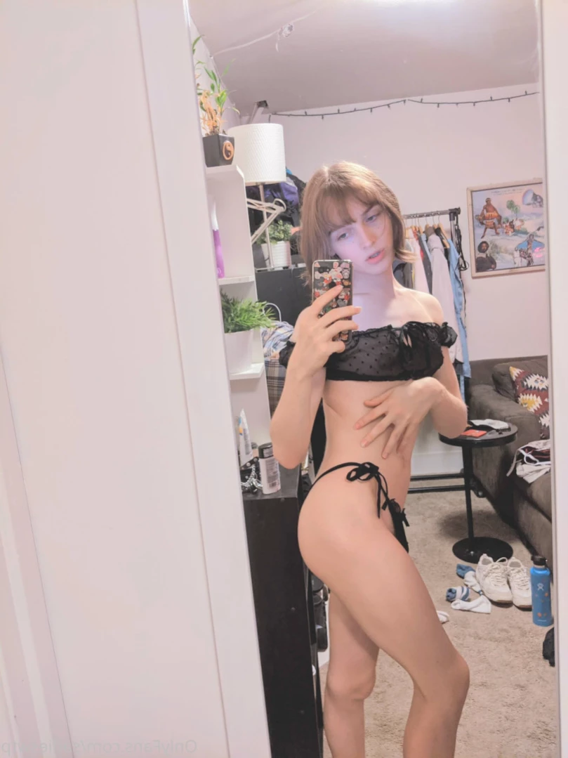 Lola [ lovebitelola ] Onlyfans leaked photo 14476729 on Hotleaks.tv