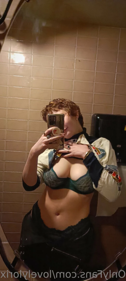 Lori [ lovelylorixxx ] Onlyfans leaked photo 14499757 on Hotleaks.tv