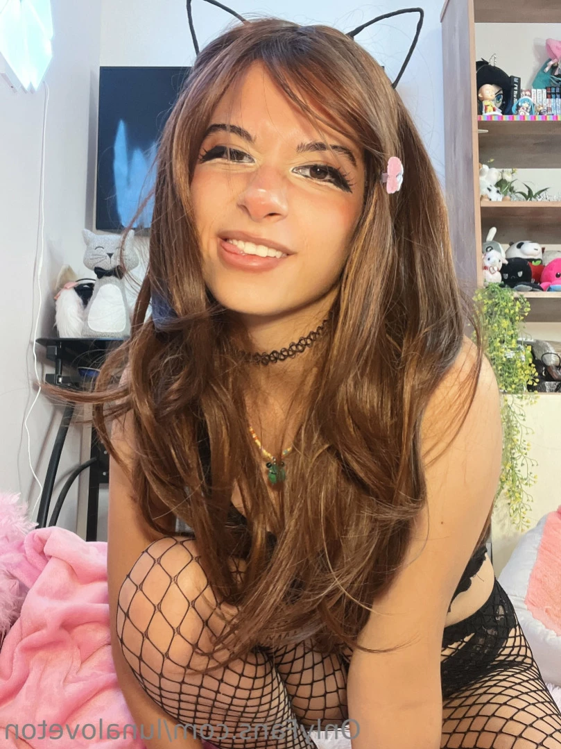 Luna Loveton [ lunaloveton ] Onlyfans leaked photo 11246454 on Hotleaks.tv