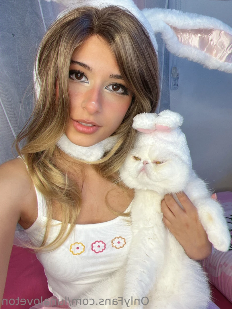 Luna Loveton [ lunaloveton ] Onlyfans leaked photo 11246554 on Hotleaks.tv