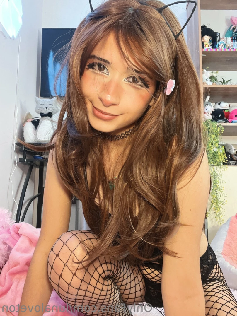 Luna Loveton [ lunaloveton ] Onlyfans leaked photo 11246669 on Hotleaks.tv