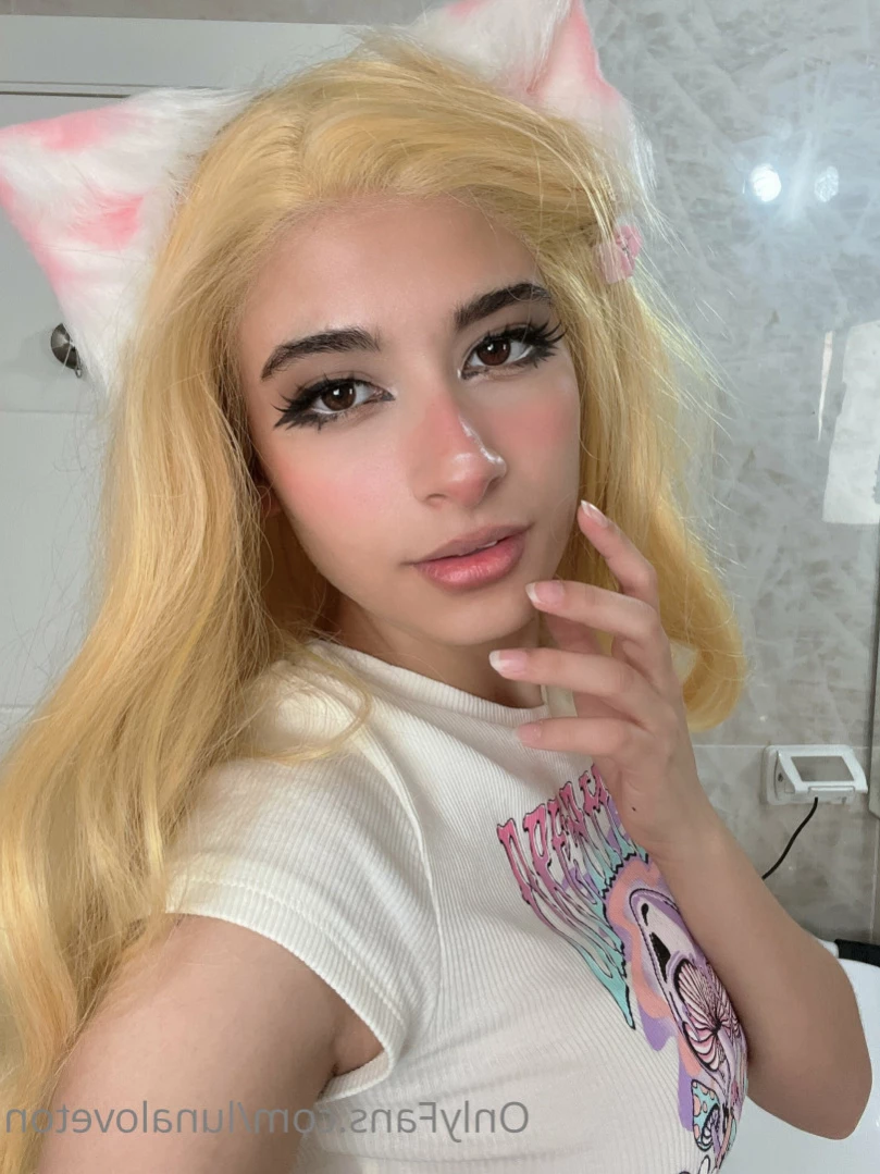 Luna Loveton [ lunaloveton ] Onlyfans leaked photo 11246764 on Hotleaks.tv