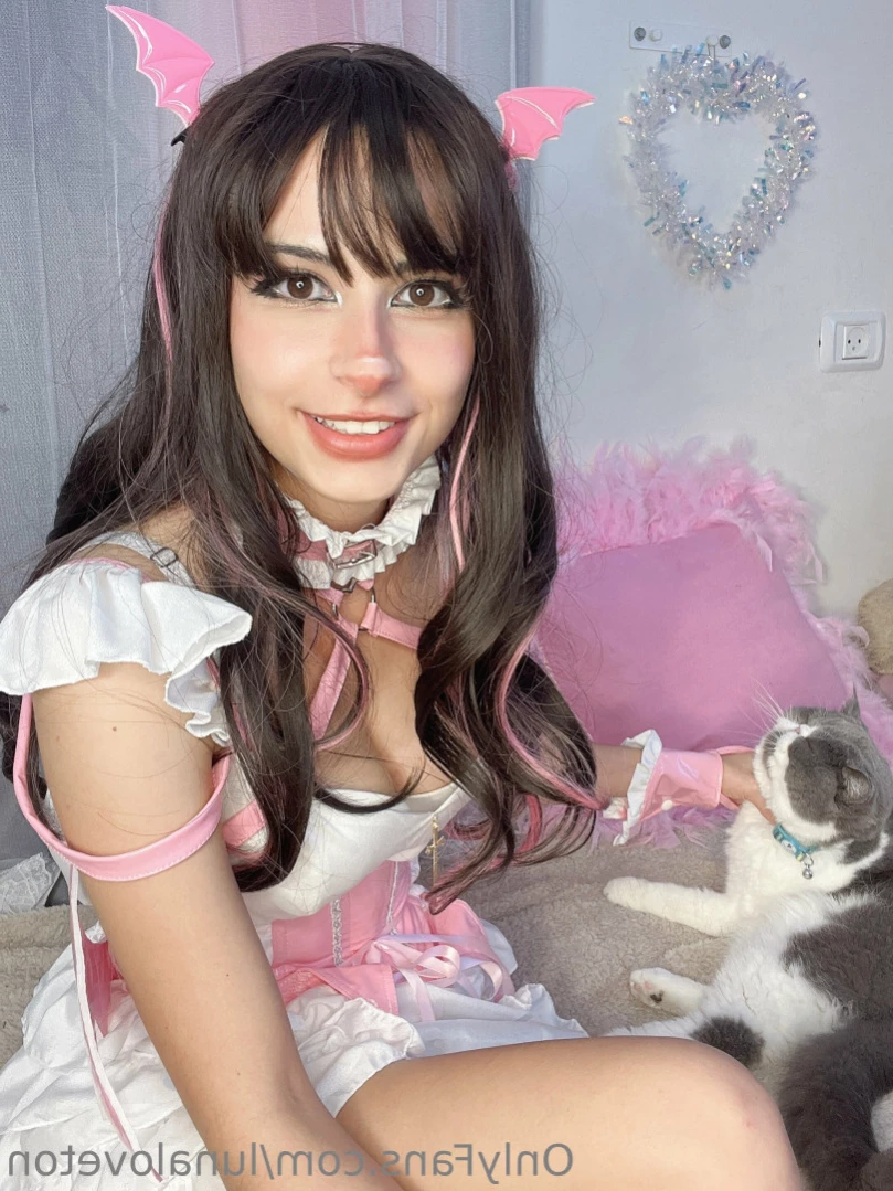 Luna Loveton [ lunaloveton ] Onlyfans leaked photo 15116685 on Hotleaks.tv