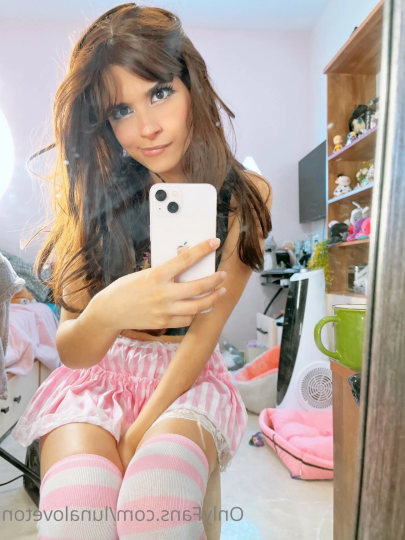 Luna Loveton [ lunaloveton ] Onlyfans leaked photo 15275787 on Hotleaks.tv
