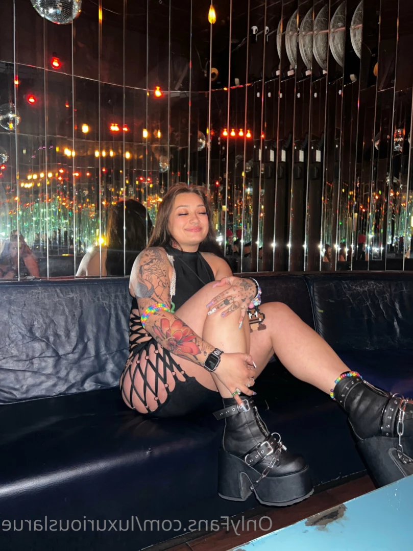 Luxurious Larue [ luxuriouslarue ] Onlyfans leaked photo 11236972 on Hotleaks.tv