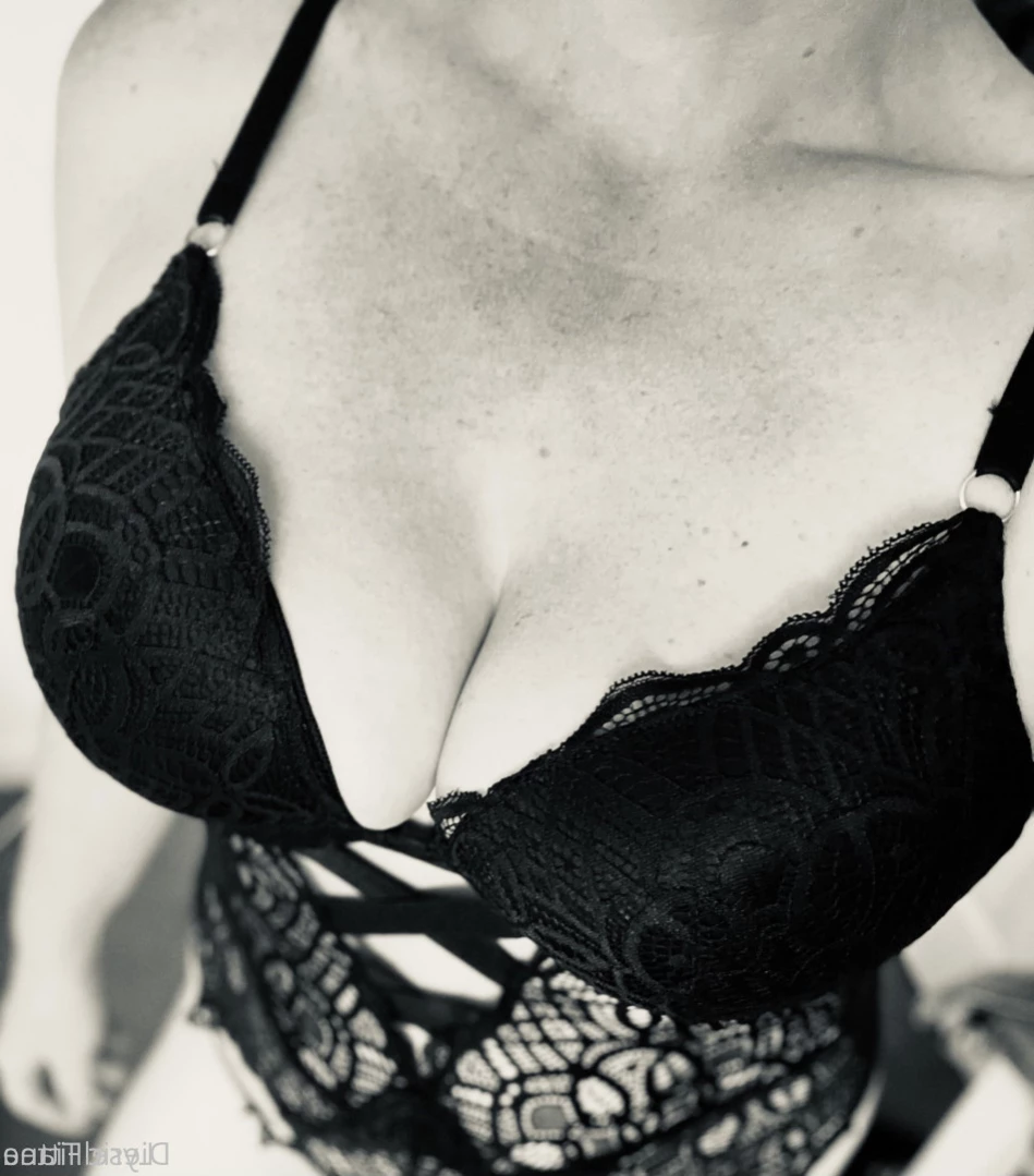🌸Lyric Tiana🌸Top Creator🌸 [ lyrictiana ] Onlyfans leaked photo 11235771 on Hotleaks.tv