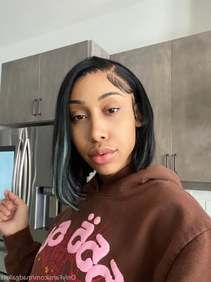 Summers [ madgalkrisx2 ] Onlyfans leaked photo 11235301 on Hotleaks.tv