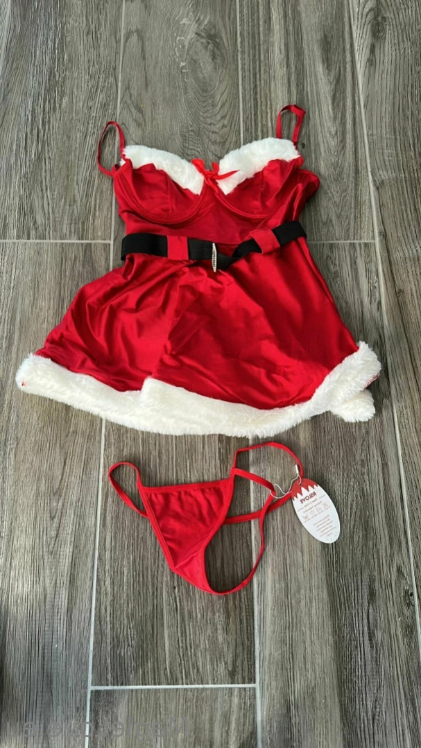 🟢🎀 MagieLove French 18 - Sexy Student [ magielove ] Onlyfans leaked photo 11217175 on Hotleaks.tv