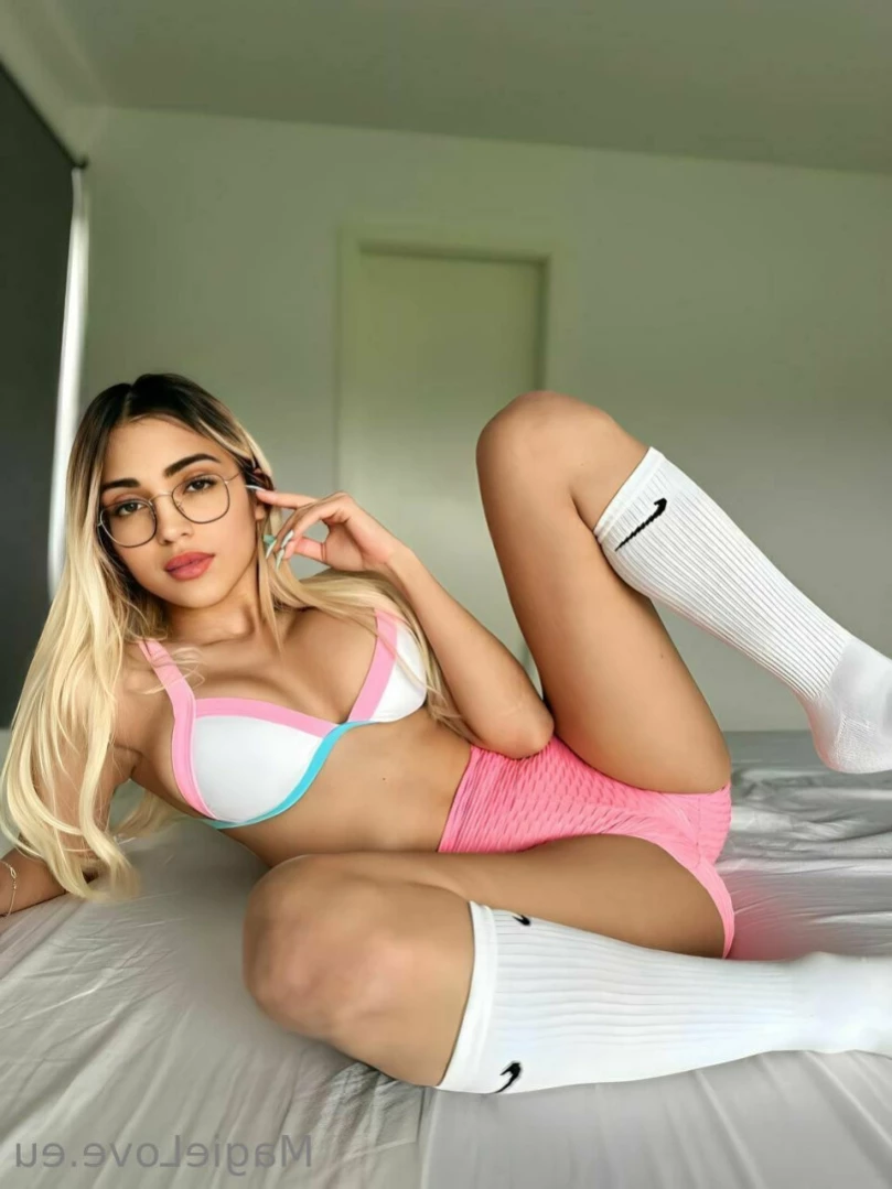 🟢🎀 MagieLove French 18 - Sexy Student [ magielove ] Onlyfans leaked photo 13496257 on Hotleaks.tv