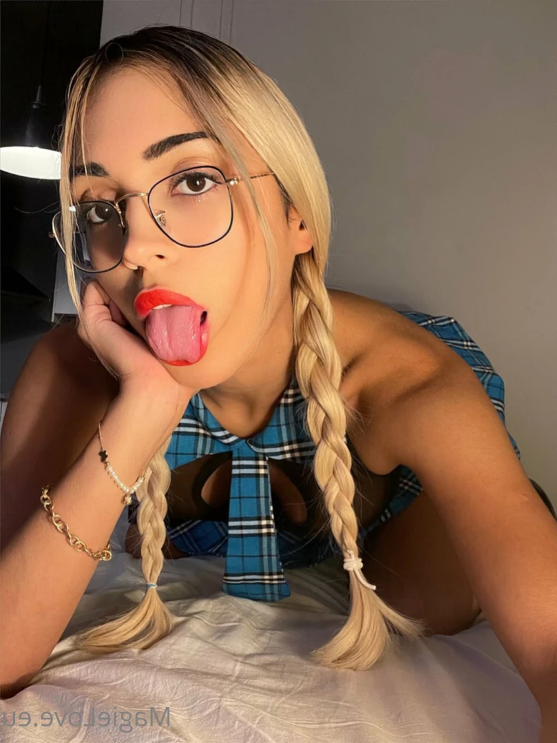 🟢🎀 MagieLove French 18 - Sexy Student [ magielove ] Onlyfans leaked photo 15316795 on Hotleaks.tv