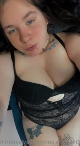 13719789