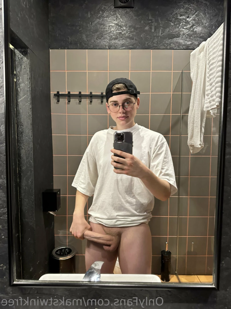 Maksym [ makstwinkfree ] Onlyfans leaked photo 11218329 on Hotleaks.tv
