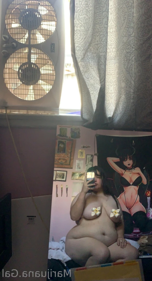 Marijuana Gal [ marijuanagal ] Onlyfans leaked photo 11216254 on Hotleaks.tv
