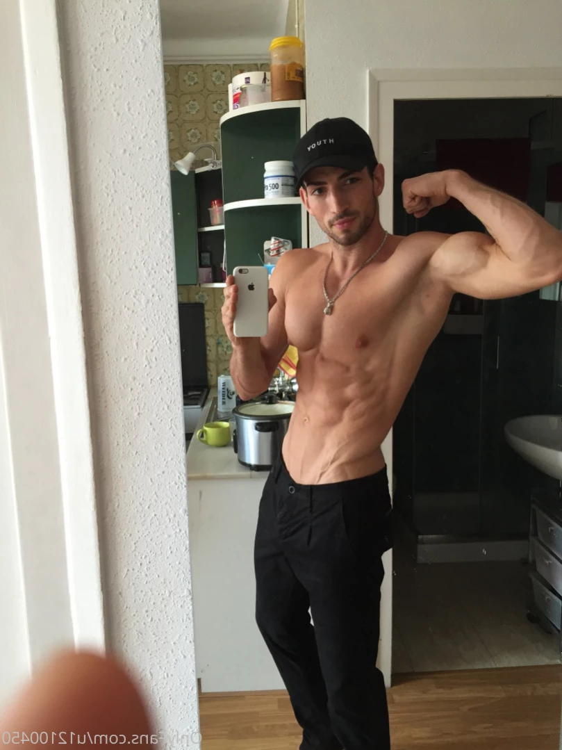 Maximo Garcia [ maximo_garcia ] Onlyfans leaked photo 10885223 on Hotleaks.tv