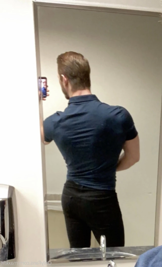 Max K [ maxkfit ] Onlyfans leaked photo 11225163 on Hotleaks.tv