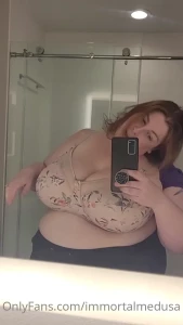 15885445