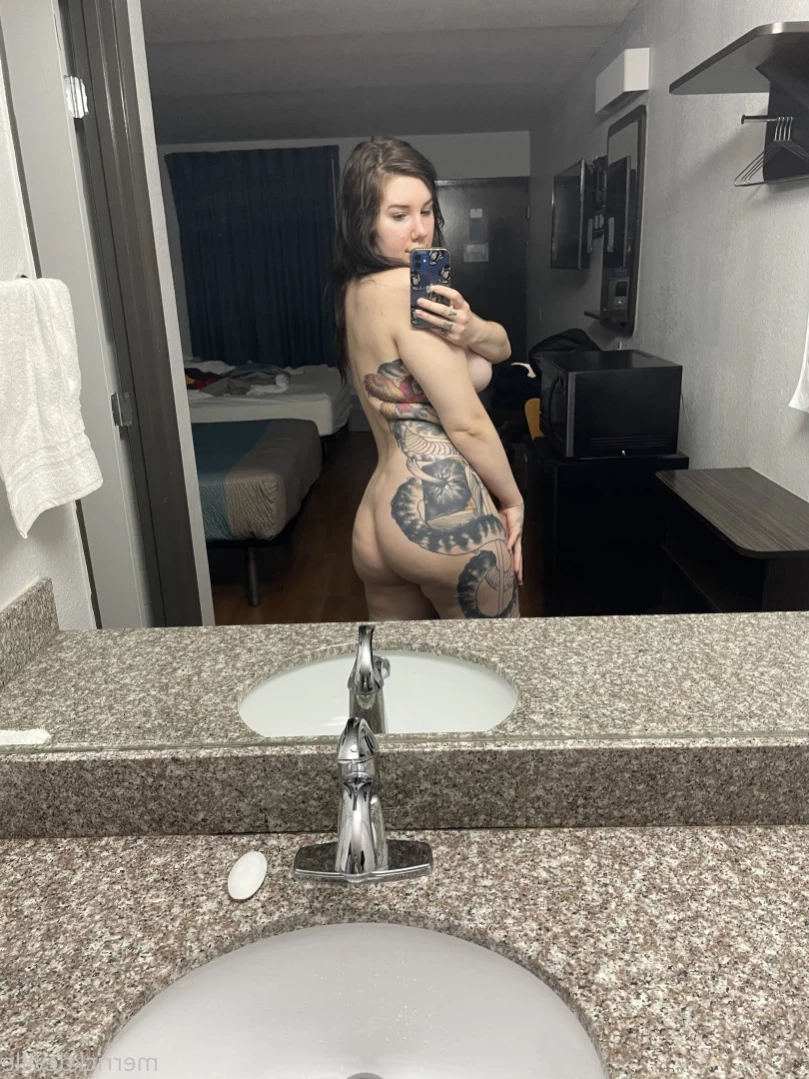 𝔅𝔲𝔤𝔞𝔱𝔱𝔦 𝔗𝔥𝔬𝔱𝔱𝔦𝔢 [ merrickdeville ] Onlyfans leaked photo 11231339 on Hotleaks.tv