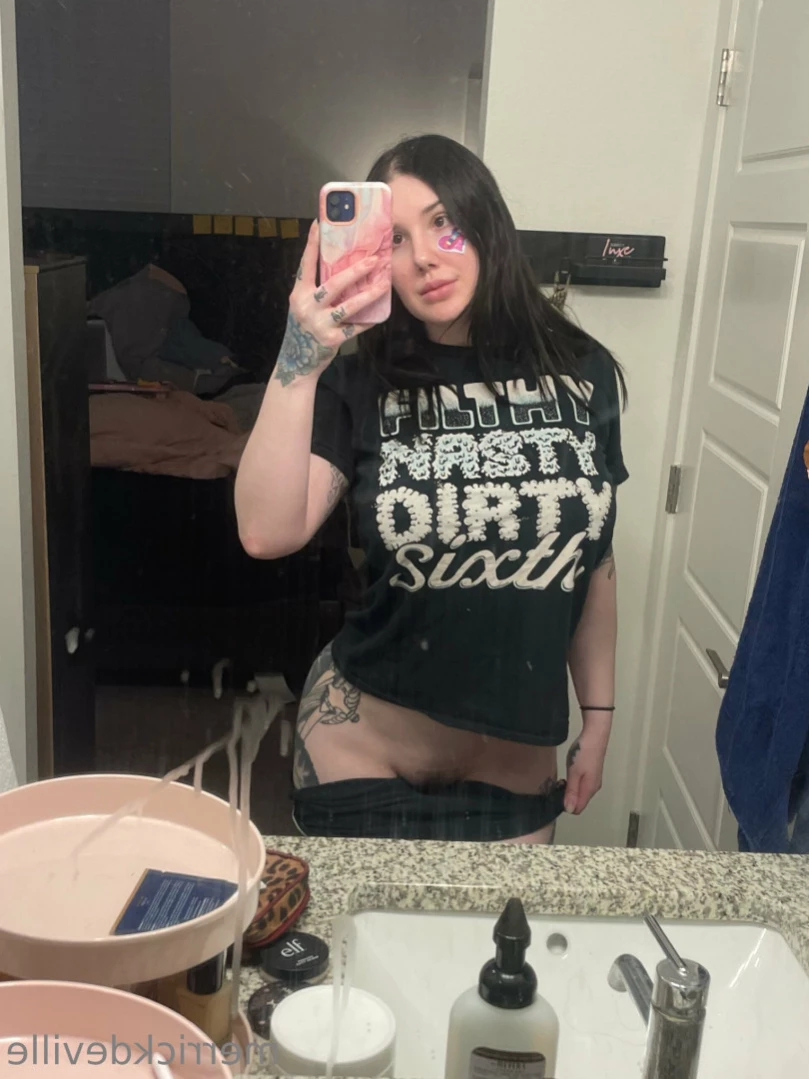 𝔅𝔲𝔤𝔞𝔱𝔱𝔦 𝔗𝔥𝔬𝔱𝔱𝔦𝔢 [ merrickdeville ] Onlyfans leaked photo 11231340 on Hotleaks.tv