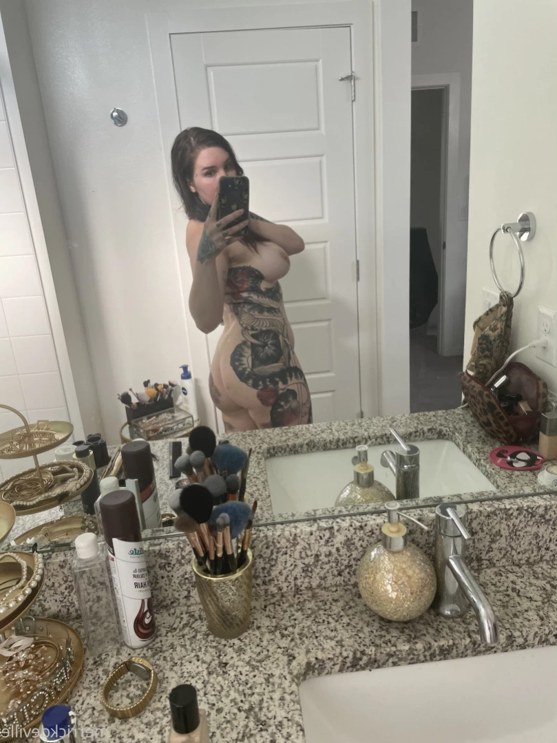 𝔅𝔲𝔤𝔞𝔱𝔱𝔦 𝔗𝔥𝔬𝔱𝔱𝔦𝔢 [ merrickdeville ] Onlyfans leaked photo 13089411 on Hotleaks.tv