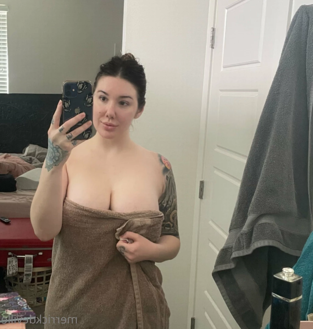 𝔅𝔲𝔤𝔞𝔱𝔱𝔦 𝔗𝔥𝔬𝔱𝔱𝔦𝔢 [ merrickdeville ] Onlyfans leaked photo 16232462 on Hotleaks.tv