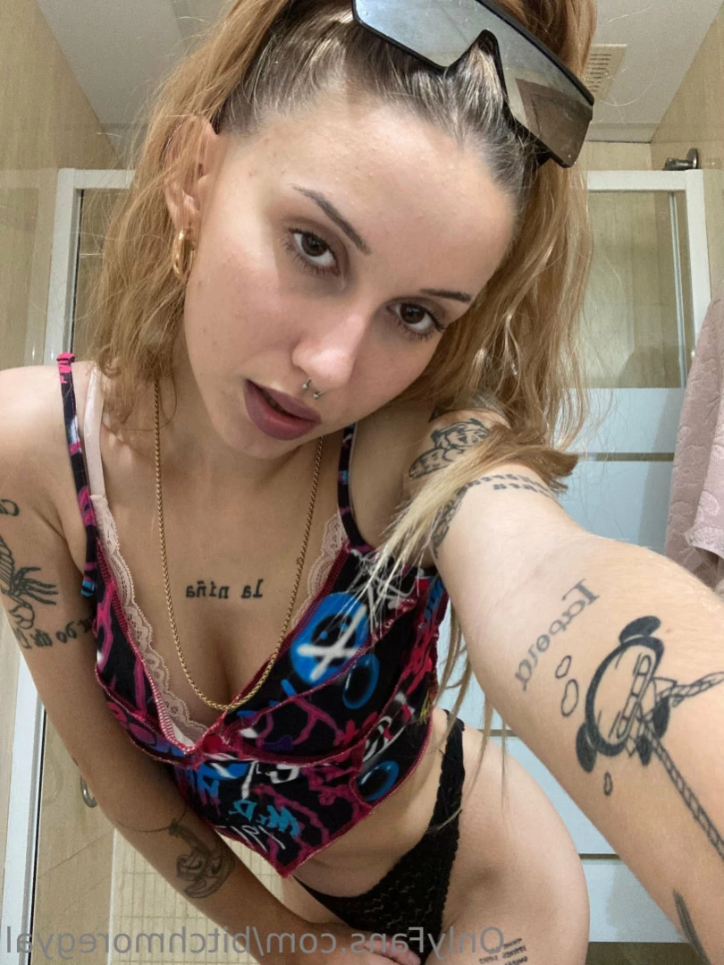 Your favourite foxy🦊💔 [ metrikagyal ] Onlyfans leaked photo 11020502 on Hotleaks.tv