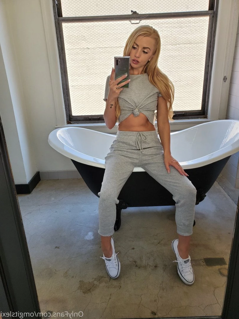 Lexi Belle [ omgitslexi ] Onlyfans leaked photo 940584 on Hotleaks.tv