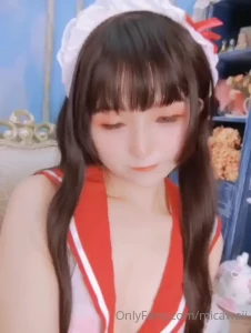 13717598