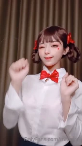 13717610