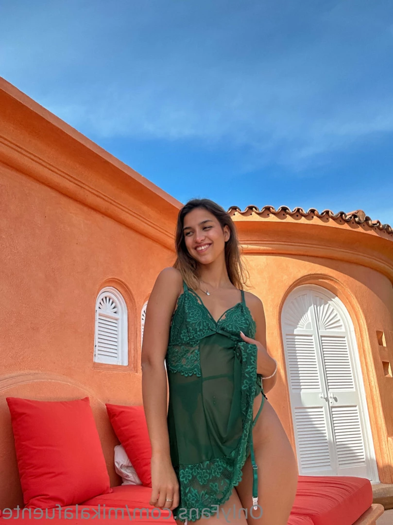 Mika [ mikalafuente ] Onlyfans leaked photo 14547146 on Hotleaks.tv