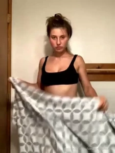 4698838