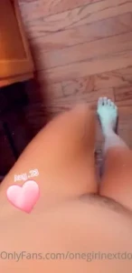 4698855