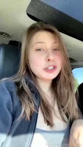 4698986