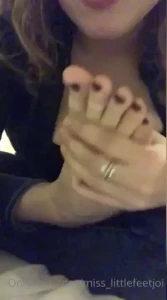 Miss Littlefeetjoi [ miss_littlefeetjoi ] Onlyfans leaked video 18088388 on Hotleaks.tv
