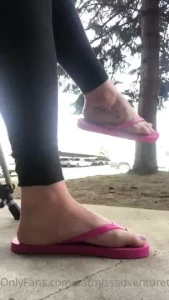 AdventuretoesKat [ missadventuretoeskat ] Onlyfans leaked video 18087967 on Hotleaks.tv