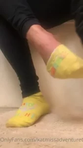 AdventuretoesKat [ missadventuretoeskat ] Onlyfans leaked video 18087997 on Hotleaks.tv
