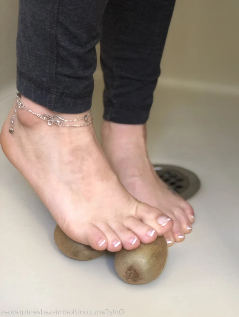 AdventuretoesKat [ missadventuretoeskat ] Onlyfans leaked photo 10976552 on Hotleaks.tv