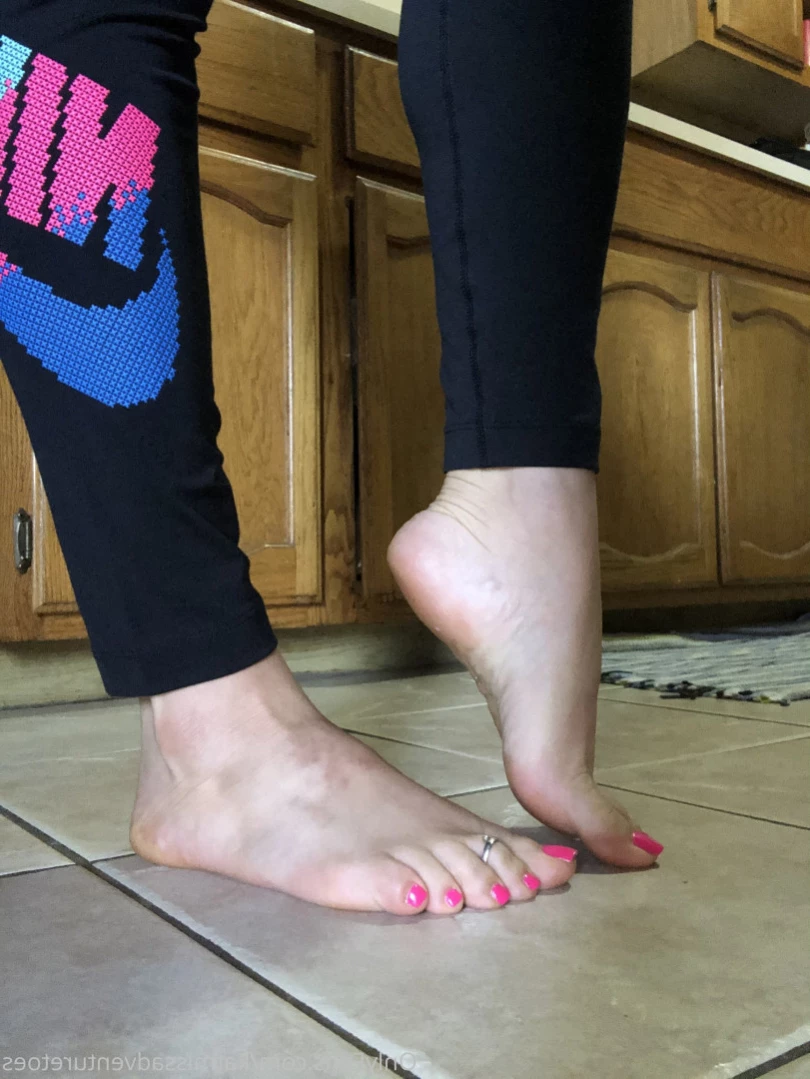 AdventuretoesKat [ missadventuretoeskat ] Onlyfans leaked photo 11174232 on Hotleaks.tv