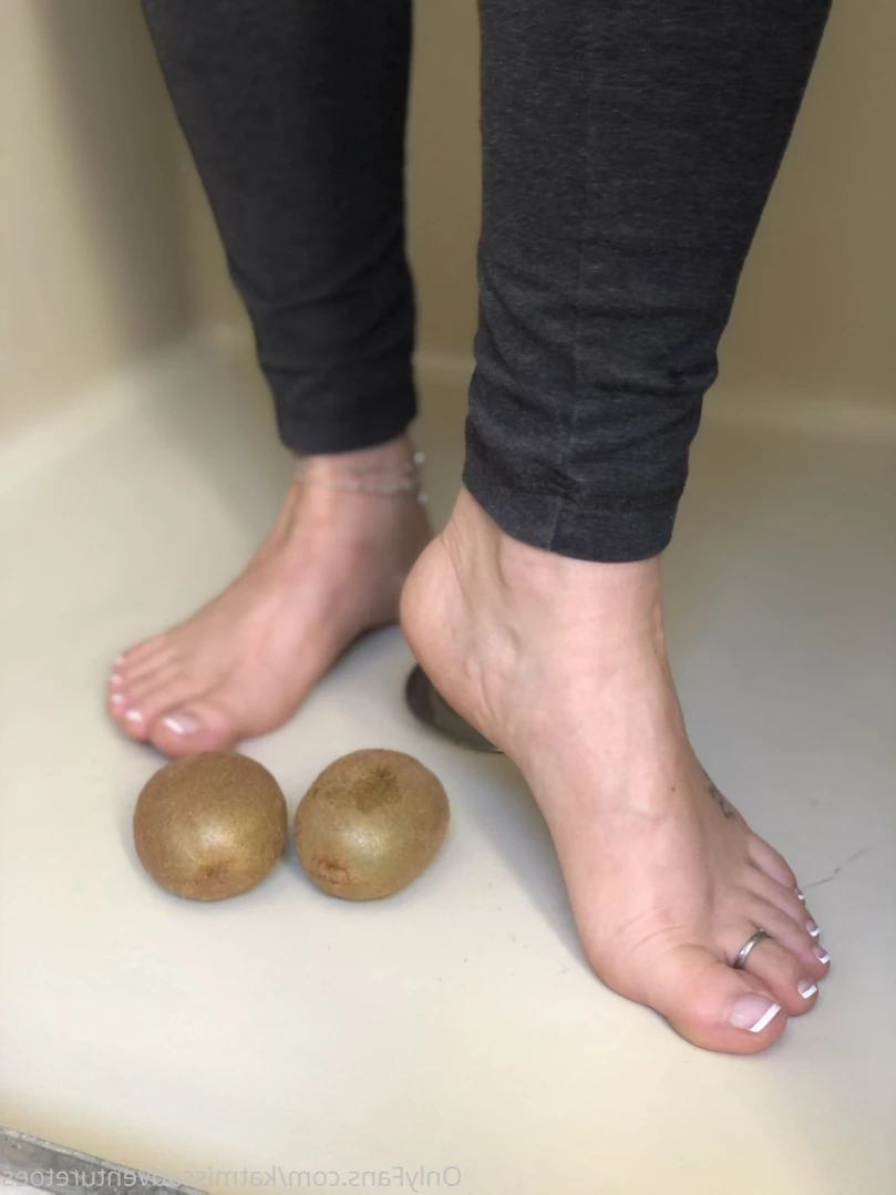 AdventuretoesKat [ missadventuretoeskat ] Onlyfans leaked photo 11176541 on Hotleaks.tv