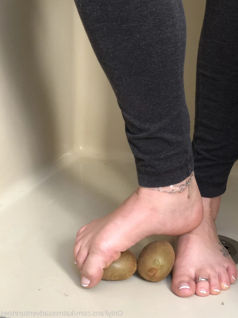 AdventuretoesKat [ missadventuretoeskat ] Onlyfans leaked photo 11809138 on Hotleaks.tv