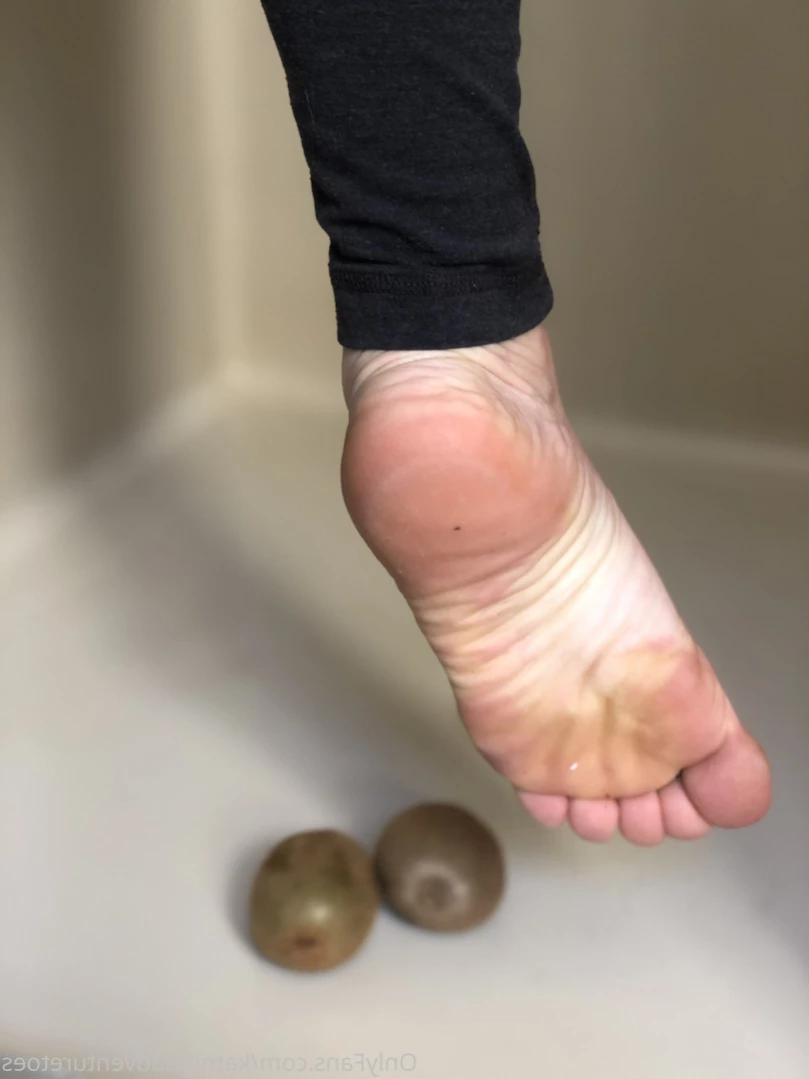 AdventuretoesKat [ missadventuretoeskat ] Onlyfans leaked photo 11809724 on Hotleaks.tv