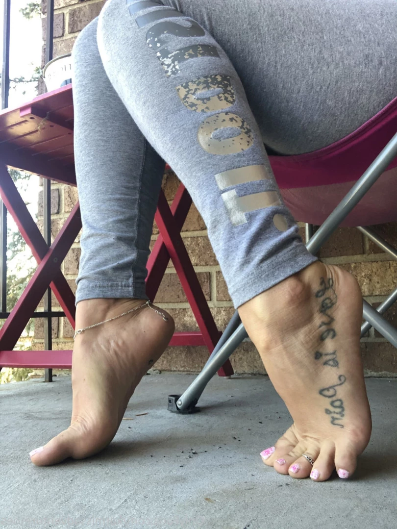 AdventuretoesKat [ missadventuretoeskat ] Onlyfans leaked photo 13682602 on Hotleaks.tv