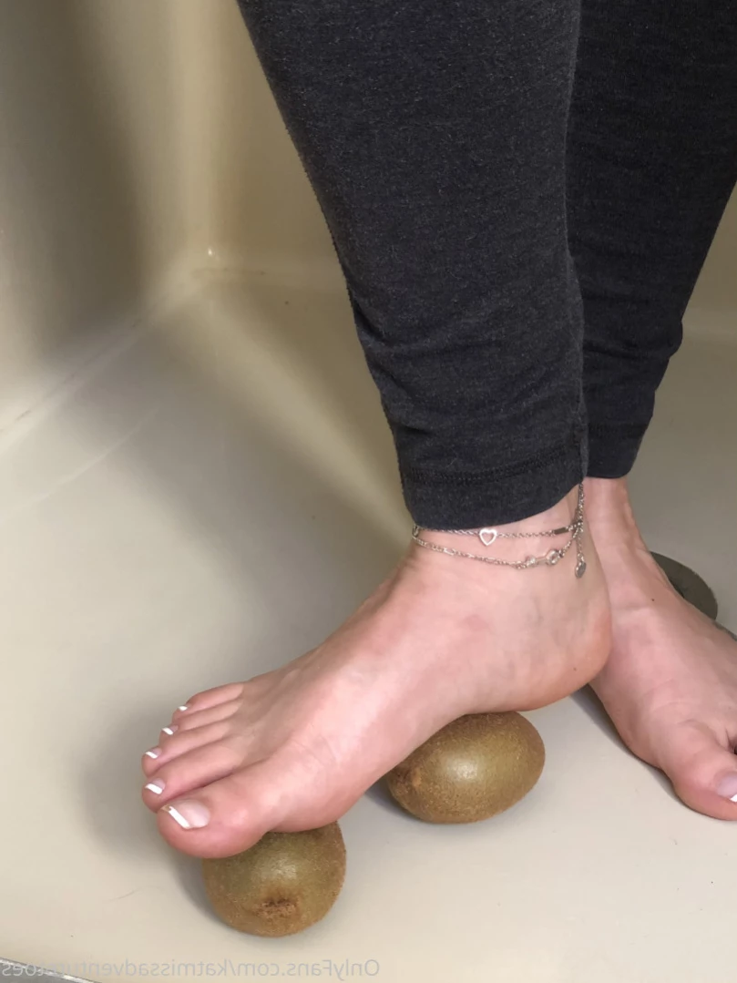 AdventuretoesKat [ missadventuretoeskat ] Onlyfans leaked photo 14396225 on Hotleaks.tv