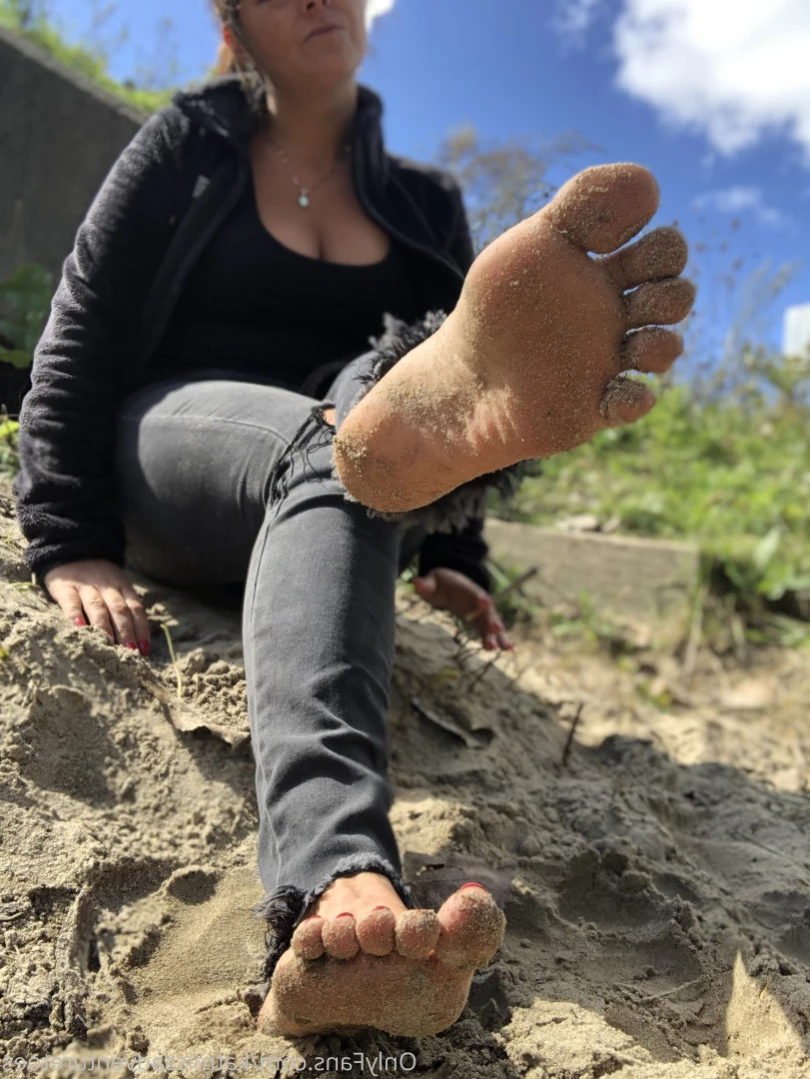 AdventuretoesKat [ missadventuretoeskat ] Onlyfans leaked photo 14461469 on Hotleaks.tv