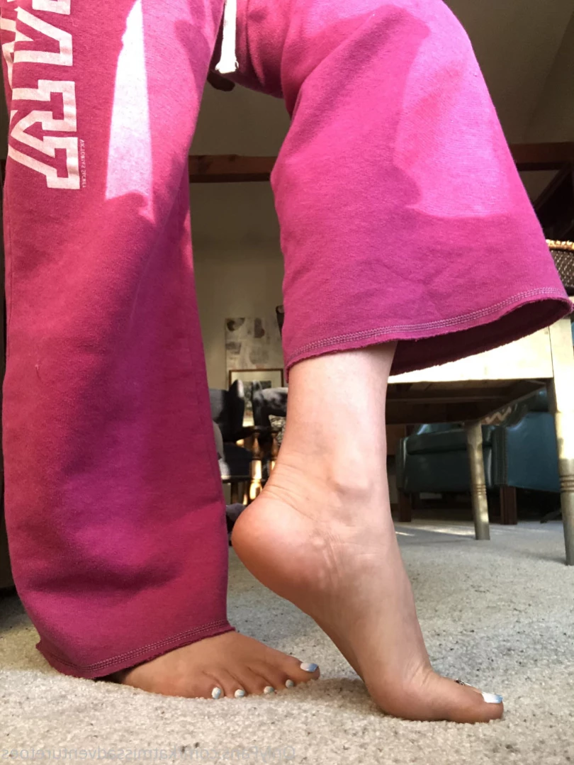 AdventuretoesKat [ missadventuretoeskat ] Onlyfans leaked photo 15502417 on Hotleaks.tv