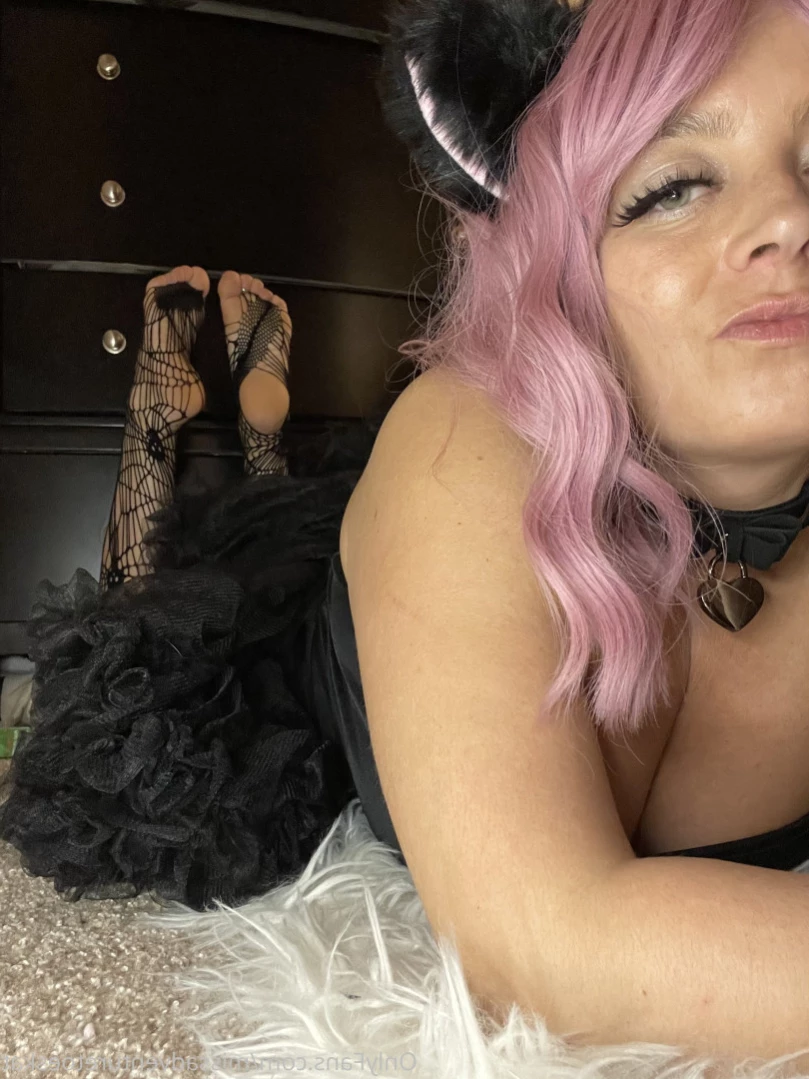 AdventuretoesKat [ missadventuretoeskat ] Onlyfans leaked photo 15648494 on Hotleaks.tv