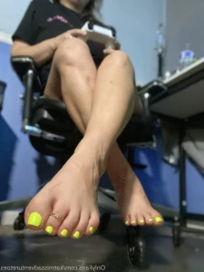 16293930
